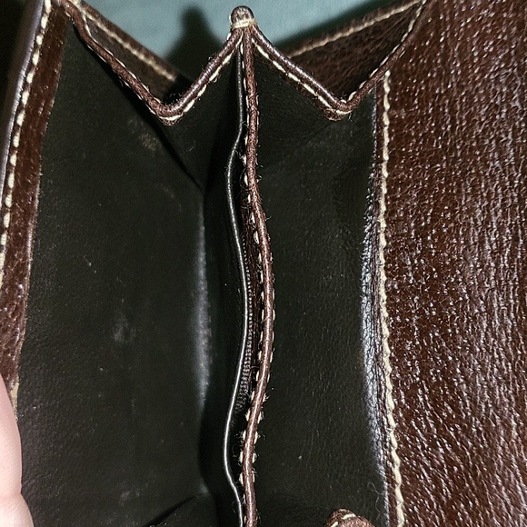 Gucci Compact French Flap Wallet in GG monogram canvas - Picture 4 of 12